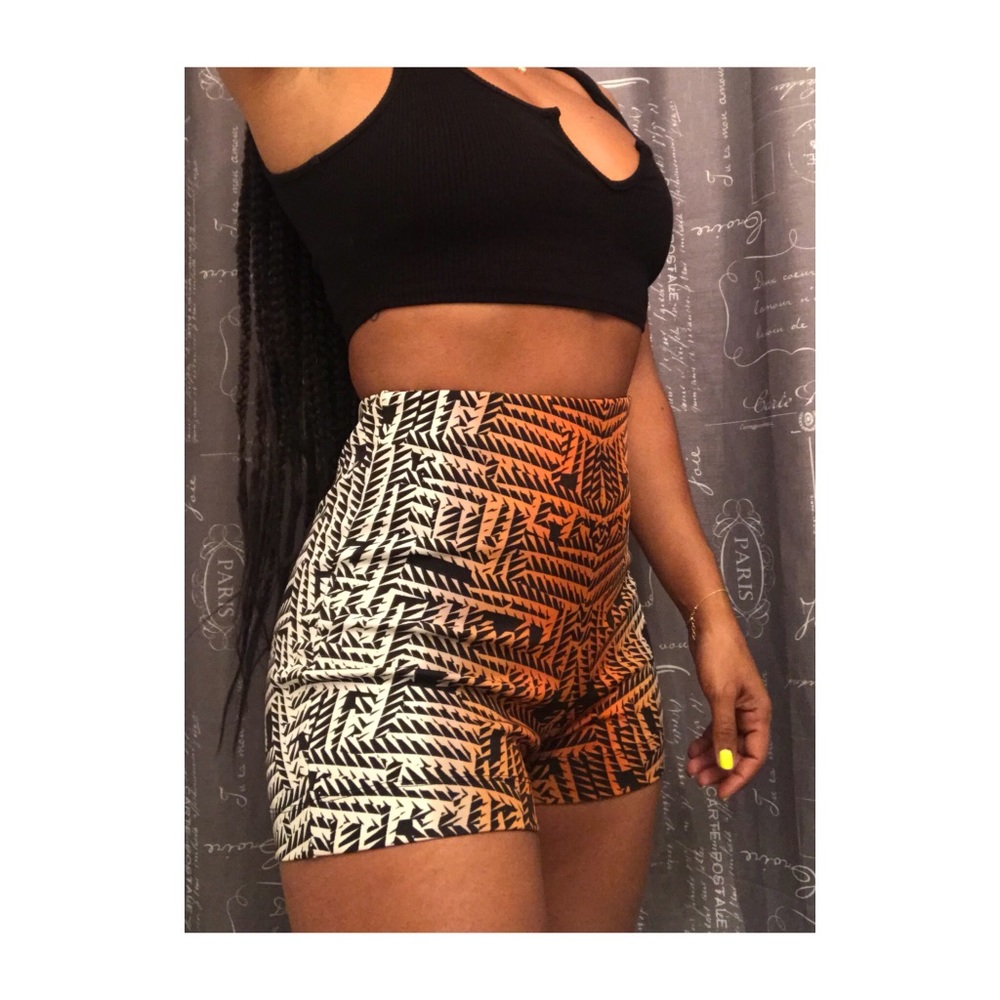 Bebe detailed high waist shorts